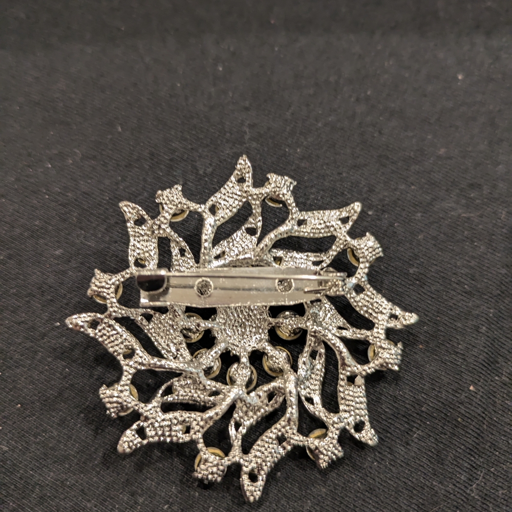 Vintage  3 Row Brooch Starburst With Rhinestone Size Tone